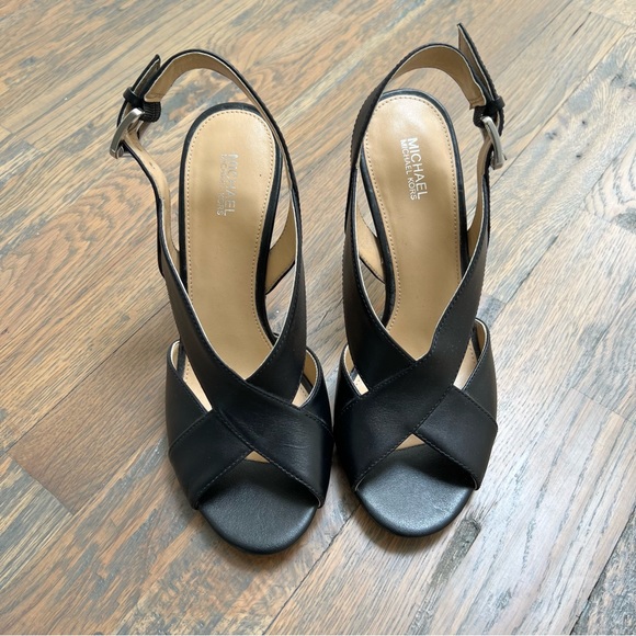 NWOT MICHAEL Michael Kors Black Heels - Picture 4 of 14
